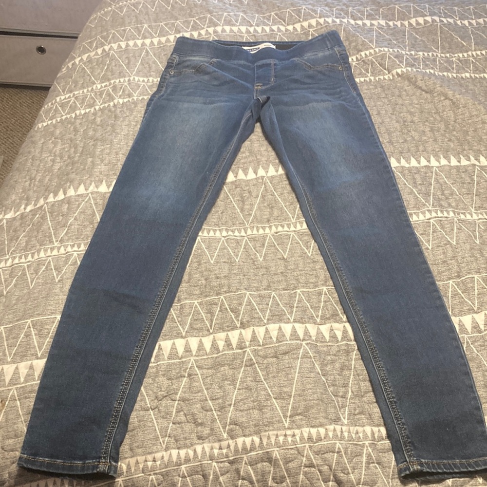 Dark jeans,stretchy on top